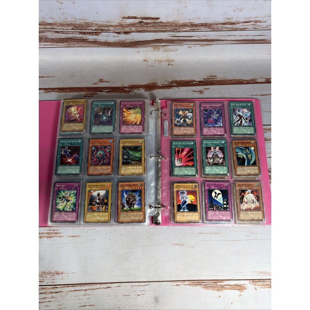 Vintage Yu-Gi-Oh! Trading Card Lot 252 Cards Mixed Holo Collection Binder - Picture 9 of 10